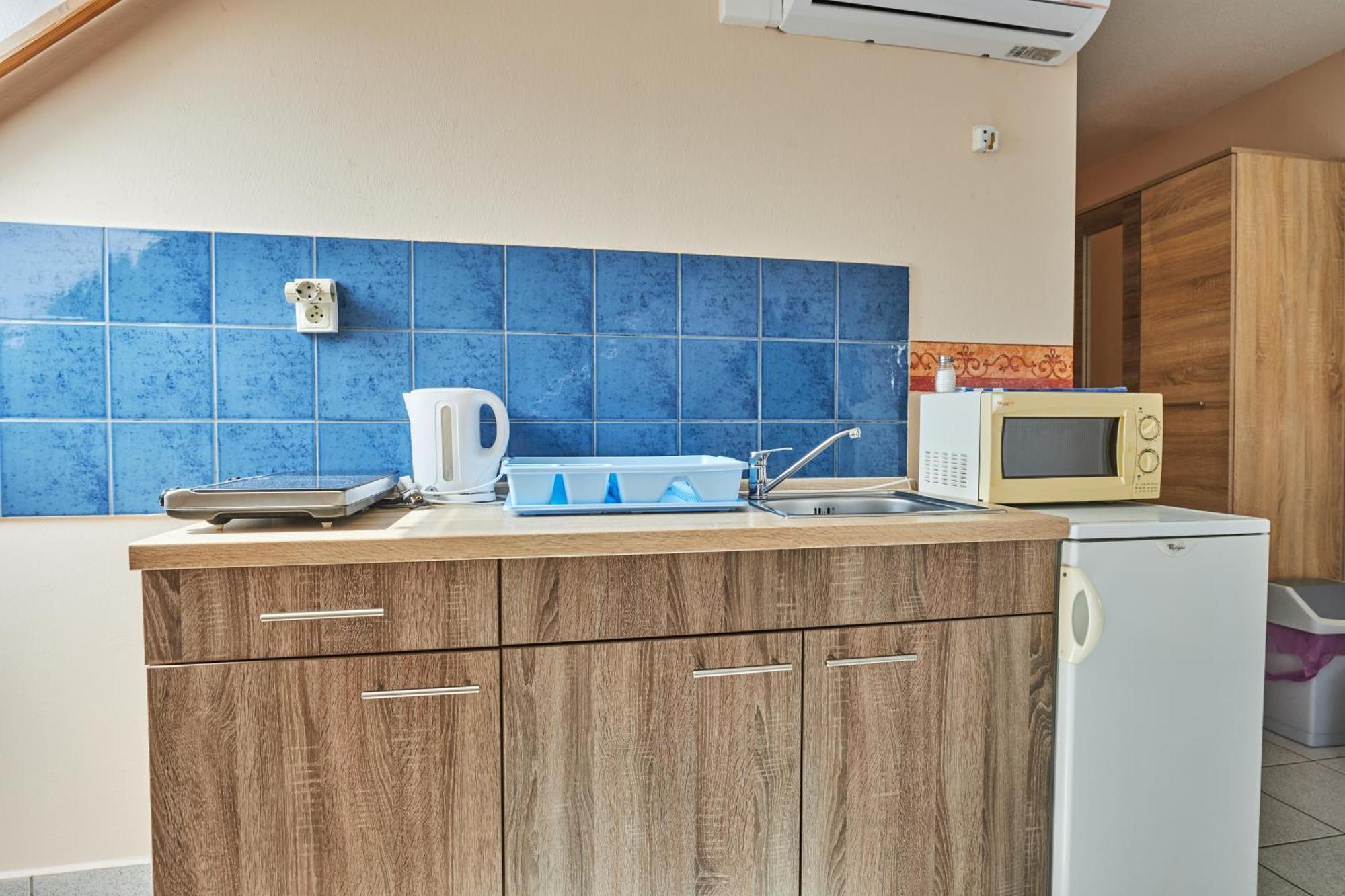 Ada Apartmanhaz ไฮจ์ดุสโซบอสโล ภายนอก รูปภาพ